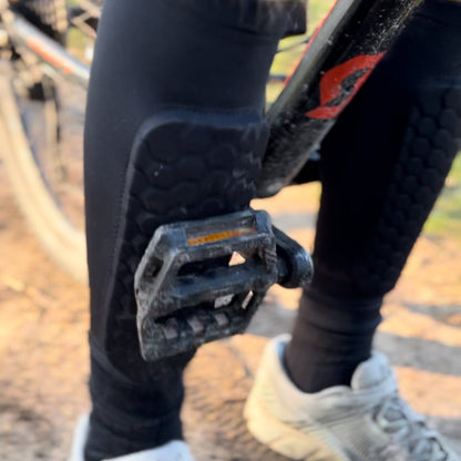 BikeGuard | Ultieme Bescherming voor Jouw Schenen bij het Mountainbiken!