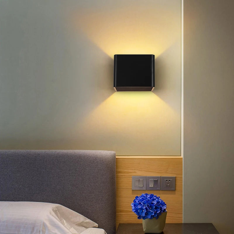 USB Rechargeable LED Wall Light Human Induction Sensor Wireless Wall Lamp Cordless Sconce Night Lamp For Bedside Bedroom Hallway